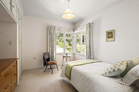 Photo of property in 6 Darwin Street, Karori, Wellington, 6012