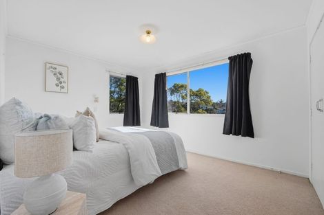 Photo of property in 4 Redwing Street, Browns Bay, Auckland, 0630