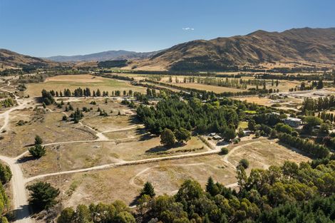 Photo of property in 293 Riverbank Road, Wanaka, 9382