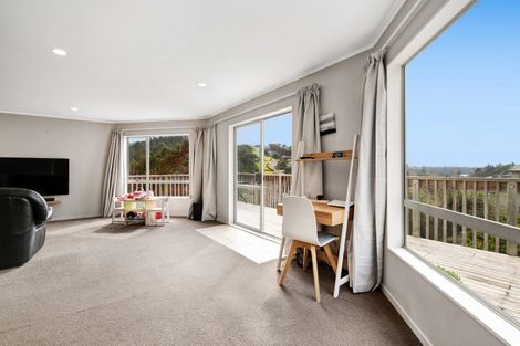 Photo of property in 2/26 Kestrel Heights, Arkles Bay, Whangaparaoa, 0932