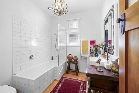 Photo of property in 11 Burns Street, Westown, New Plymouth, 4310