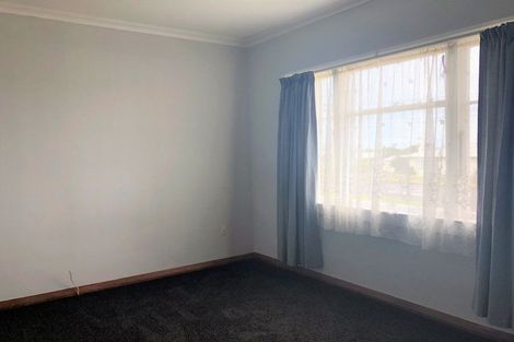 Photo of property in 11a Kowhai Street, Castlecliff, Whanganui, 4501
