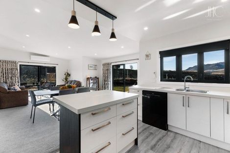 Photo of property in 15 Arion Court, Mount Pisa, Cromwell, 9383