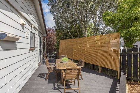 Photo of property in 3/23 Luckens Road, West Harbour, Auckland, 0618