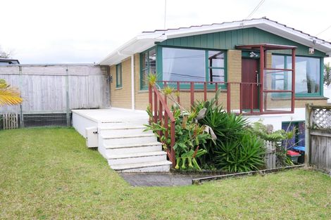 Photo of property in 2a Hoskins Avenue, Hillsborough, Auckland, 1042