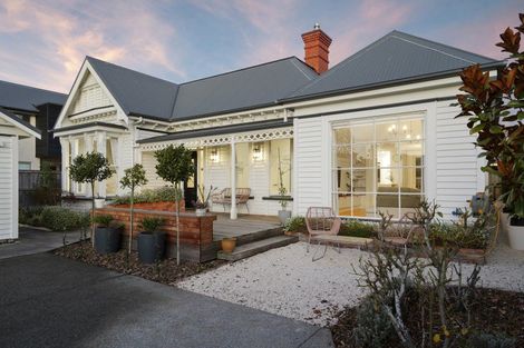 Photo of property in 28 Hawkesbury Avenue, St Albans, Christchurch, 8014