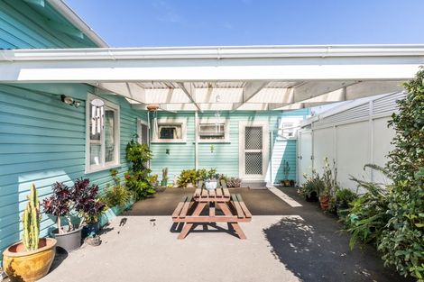 Photo of property in 424 Massey Street, Akina, Hastings, 4122