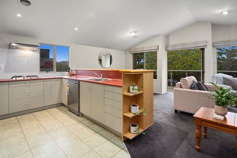 Photo of property in 2/20 Ruakiwi Road, Hamilton Lake, Hamilton, 3204