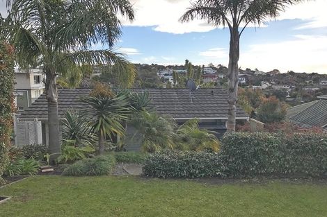 Photo of property in 2/563 East Coast Road, Browns Bay, Auckland, 0630