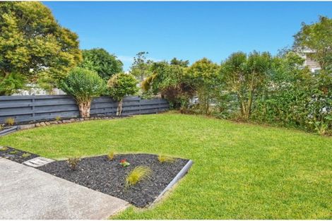 Photo of property in 6 Lawrence Crescent, Hillpark, Auckland, 2102