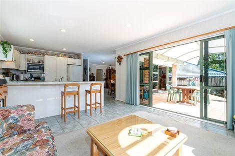 Photo of property in 73a Konini Road, Titirangi, Auckland, 0604