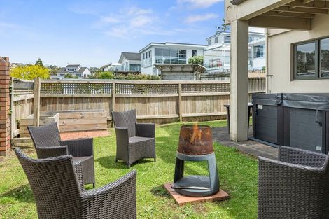 Photo of property in 1/99 Hebron Road, Waiake, Auckland, 0630