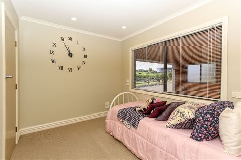 Photo of property in 354 Henwood Road, Hillsborough, New Plymouth, 4372
