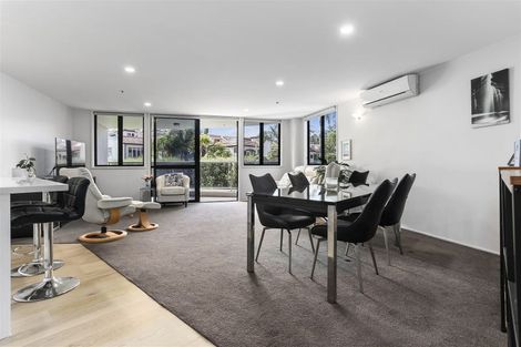 Photo of property in Mon Desir Apartments, 1d/173 Hurstmere Road, Takapuna, Auckland, 0622