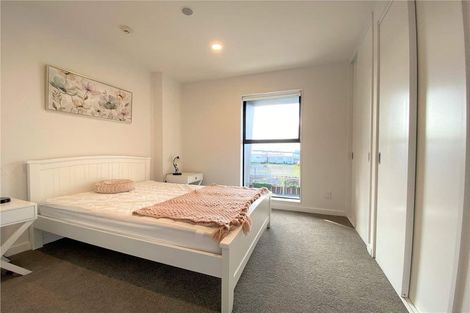Photo of property in 408/19 Rawene Road, Birkenhead, Auckland, 0626