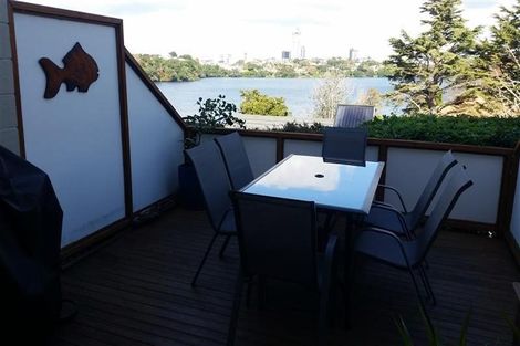 Photo of property in 1/72 Kitchener Road, Milford, Auckland, 0620