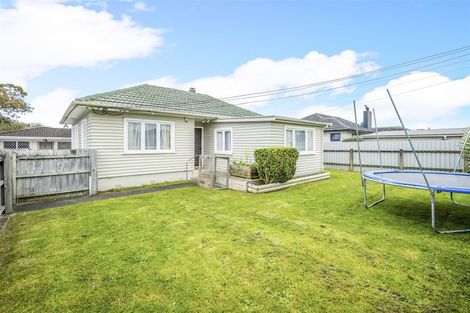 Photo of property in 18a Grove Road, Papakura, 2110