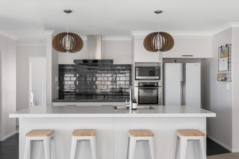 Photo of property in 59 Harding Drive, Papamoa Beach, Papamoa, 3118