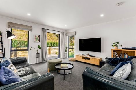 Photo of property in 75 Banks Boulevard, Whitby, Porirua, 5024