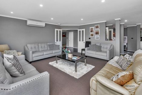 Photo of property in 19 Woodland Road, Maungaturoto, 0588