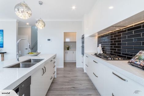 Photo of property in 9 Takurua Terrace, Orewa, 0931