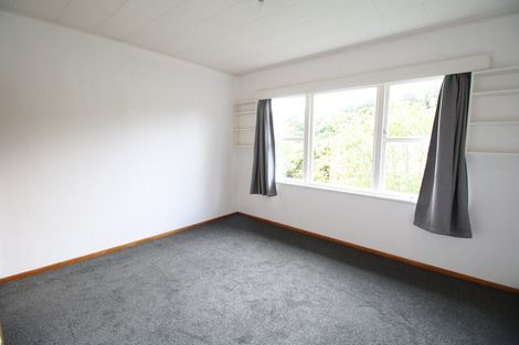 Photo of property in 10 Kamla Way, Khandallah, Wellington, 6035