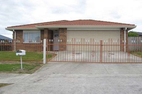 Photo of property in 11 Cyclamen Road, Mangere, Auckland, 2022