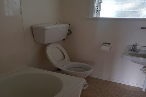 Photo of property in 6 View Road, Papakura, 2110