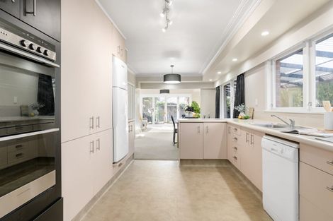 Photo of property in 9 Lynwood Place, Chedworth, Hamilton, 3210