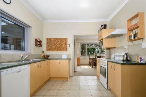 Photo of property in 31 Wairau Road, Picton, 7220