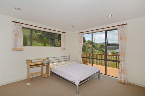 Photo of property in 15 Swain Grove, Riverstone Terraces, Upper Hutt, 5018