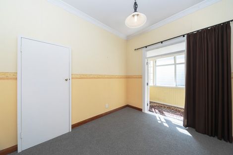 Photo of property in 169 Featherston Street, Palmerston North, 4410