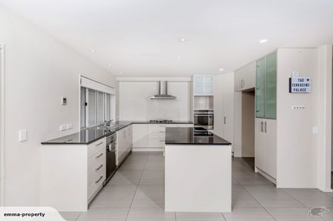Photo of property in 22 Terrasini Drive, Flat Bush, Auckland, 2019