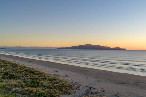 Photo of property in 276 Peka Peka Road, Peka Peka, Waikanae, 5391