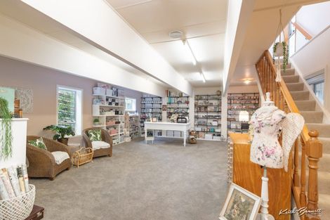 Photo of property in 13 Chichester Drive, Pinehaven, Upper Hutt, 5019