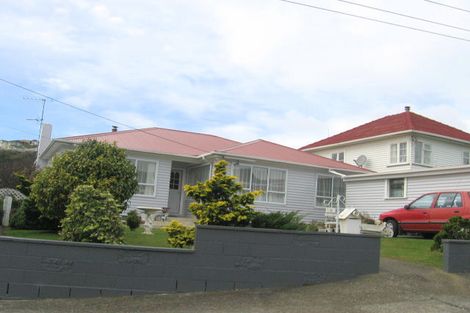 Photo of property in 8 Carleton Terrace, Tawa, Wellington, 5028