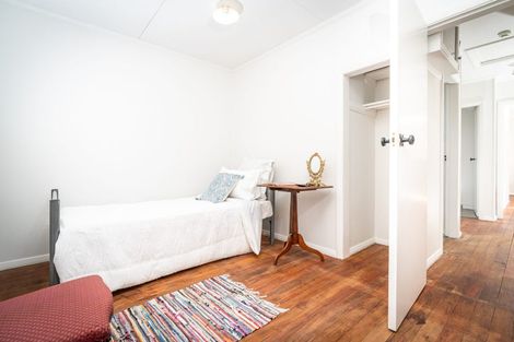 Photo of property in 134 Wellington Road, Paekakariki, 5034