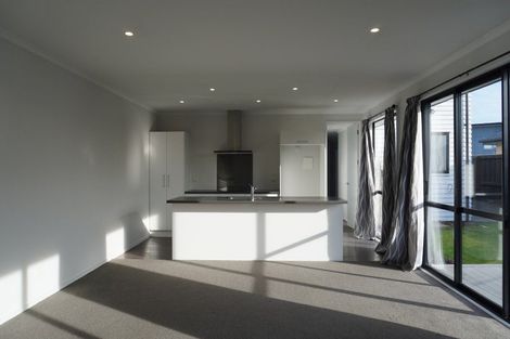 Photo of property in 28 Sholto Duncan Crescent, Halswell, Christchurch, 8025