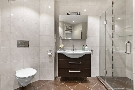 Photo of property in Stadium Garden Flats, 316/107 Thorndon Quay, Pipitea, Wellington, 6011