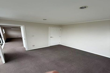 Photo of property in 2 Cranberry Place, Bucklands Beach, Auckland, 2012