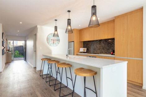 Photo of property in 14 Kahu Close, Orewa, 0931