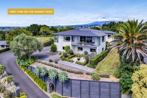 Photo of property in 24 Darwin Crescent, Spotswood, New Plymouth, 4310