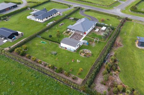 Photo of property in 9 Ruapai Drive, Levin, 5571