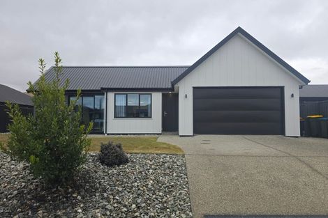 Photo of property in 8 Cumberland Road, Lower Shotover, Queenstown, 9304