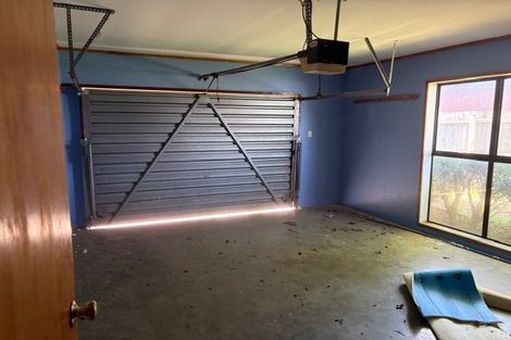 Photo of property in 77b Sturges Road, Henderson, Auckland, 0612