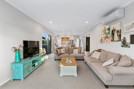 Photo of property in 1 Coolgardie Close, Papamoa, 3118