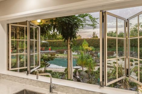 Photo of property in 72 Potts Road, Whitford, Howick, 2571