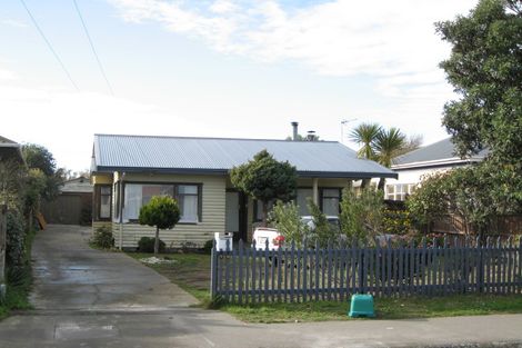Photo of property in 73 Oram Avenue, New Brighton, Christchurch, 8061