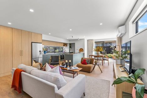 Photo of property in 2/104 Burke Street, Sydenham, Christchurch, 8023