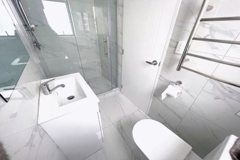 Photo of property in 367c Don Buck Road, Massey, Auckland, 0614